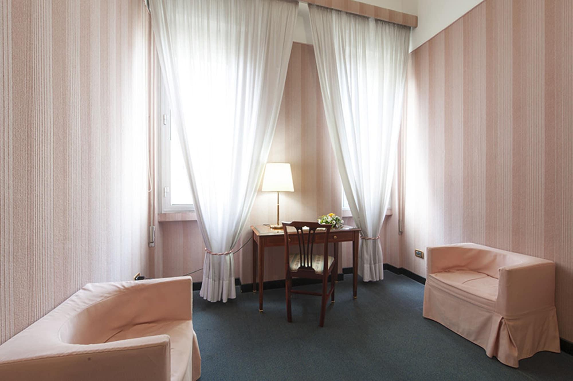 Hotel Esplanade Pescara Buitenkant foto
