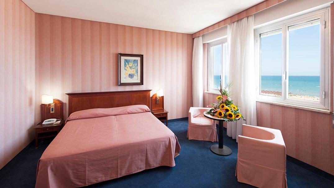 Hotel Esplanade Pescara Buitenkant foto